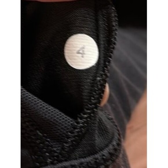 Lululemon Racerback Ruche sports bra size 4 - Picture 6 of 6